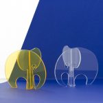 Elefanter i plexiglas